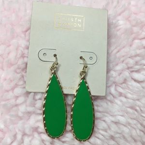 14th & Union GREEN earrings 💚